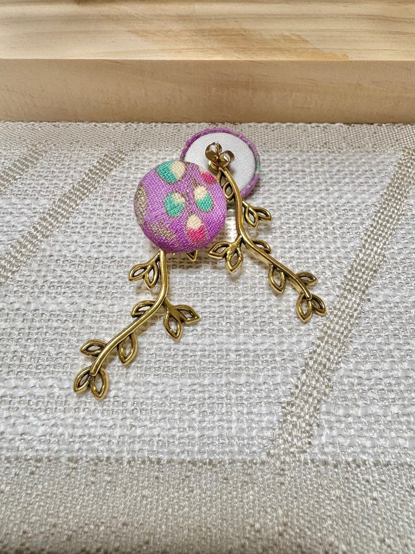 #812/ 発送7日以内 4way◆和モダンピアス 紫 蝶 くるみボタン パール フープ 金属アレルギー対応 和柄 和風 着物 和装 Kimono Japan