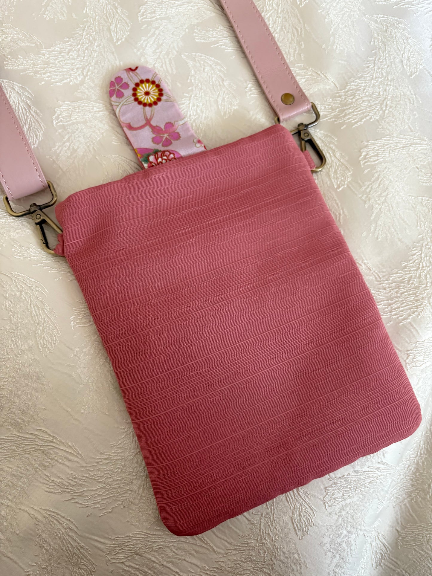 #APSCR710-ZA7 和モダン スマホショルダー大 /雑貨類