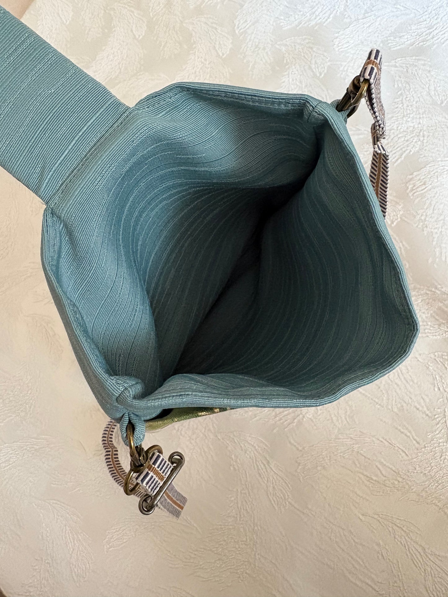 #APSCR710-ZA7 和モダン スマホショルダー大 /雑貨類