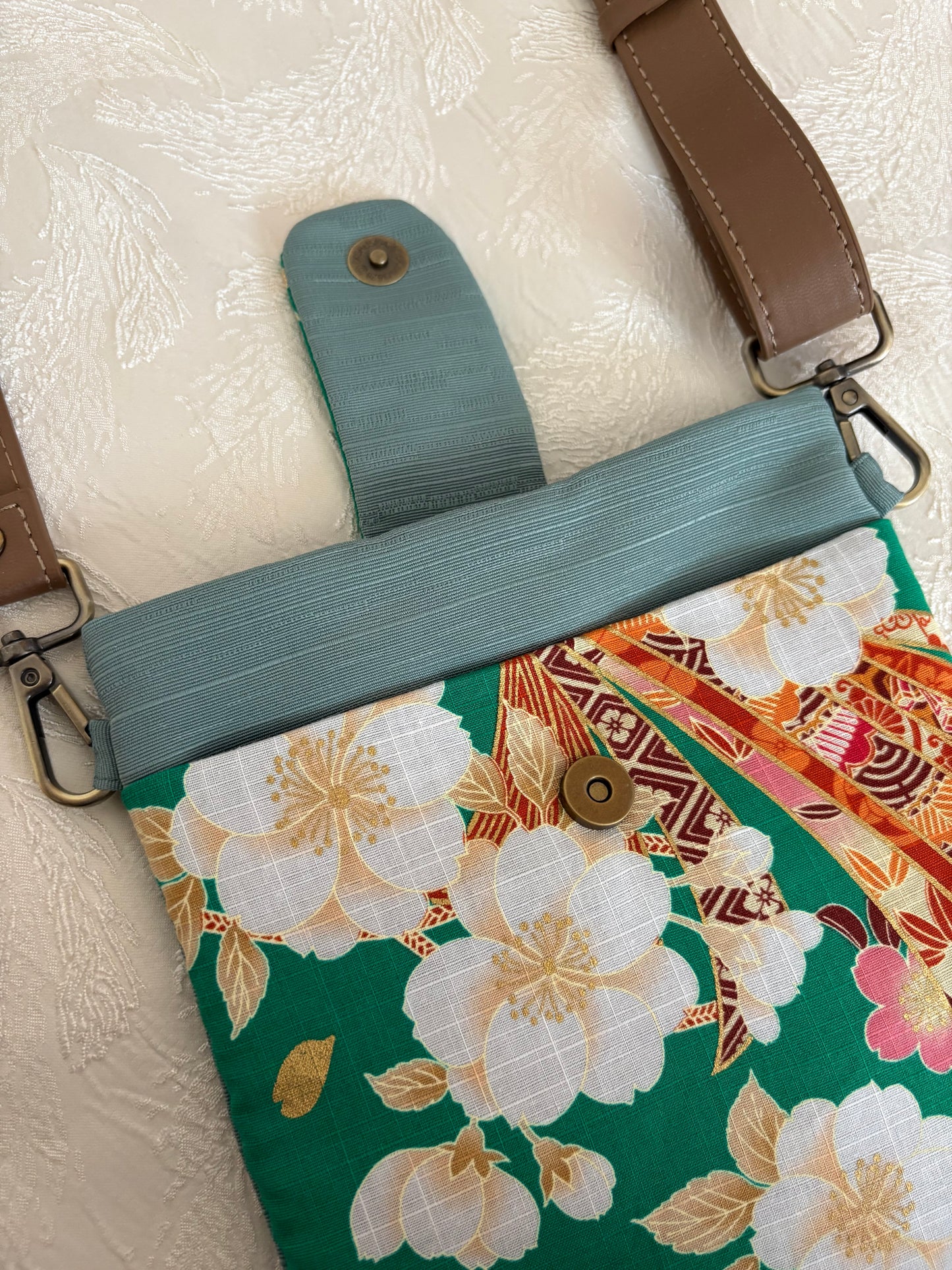 #APSCR710-ZA7 和モダン スマホショルダー大 /雑貨類